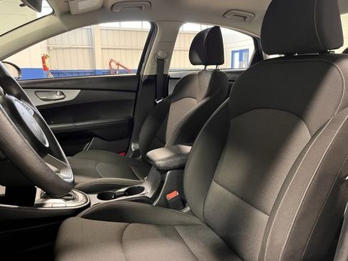 Used 2023 Kia Forte LXS image 22