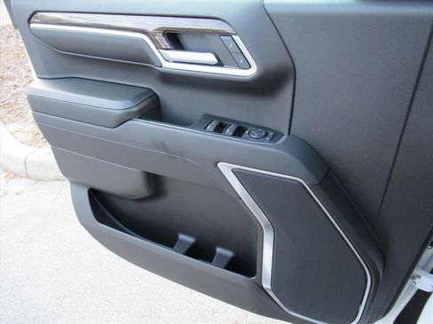 Used 2022 GMC Sierra 1500 Elevation image 26