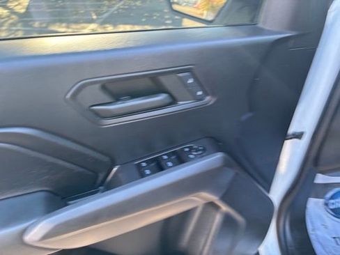 Used 2023 Chevrolet Colorado W/T image 12