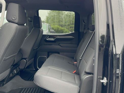 Used 2026 Chevrolet Silverado 1500 LT AWD/4WD image 17