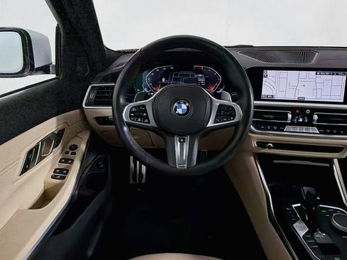 Used 2021 BMW 330i Sedan w/ M Sport Package RWD image 5
