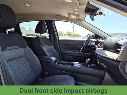 Used 2025 Nissan Kicks SV FWD image 28