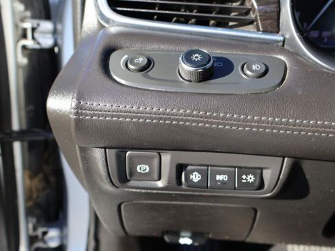 Used 2018 Buick LaCrosse Premium image 14