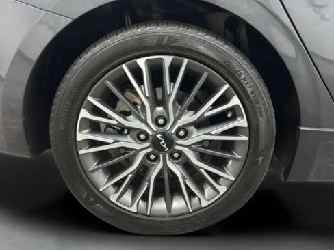 Used 2024 Kia Forte GT-Line w/ GT-Line Premium Package FWD image 28