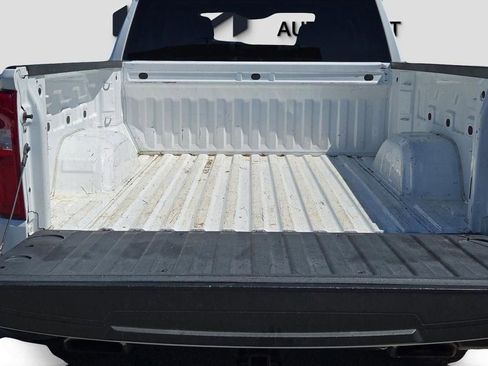 Used 2021 Chevrolet Silverado 1500 LT Trail Boss w/ LPO, Dark Essentials Package AWD/4WD image 11