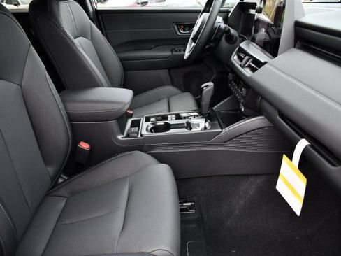 New 2026 Subaru Outback Touring XT AWD/4WD image 32
