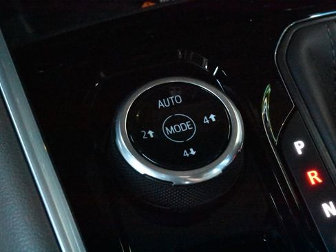 Certified 2026 Chevrolet Colorado ZR2 w/ Technology Package image 33