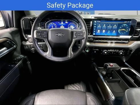 Certified 2022 Chevrolet Silverado 1500 LT Trail Boss w/ LT Trail Boss Premium Package AWD/4WD image 12