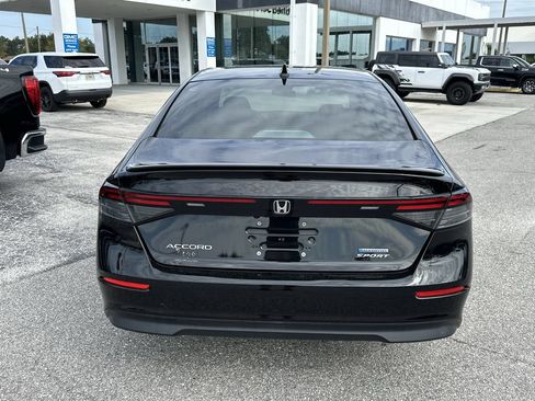 Used 2024 Honda Accord Sport image 6