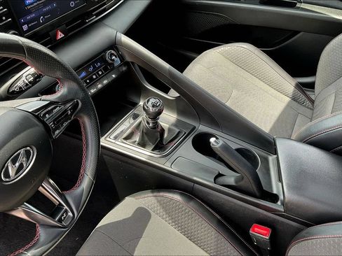 Used 2022 Hyundai Elantra N Line FWD image 9