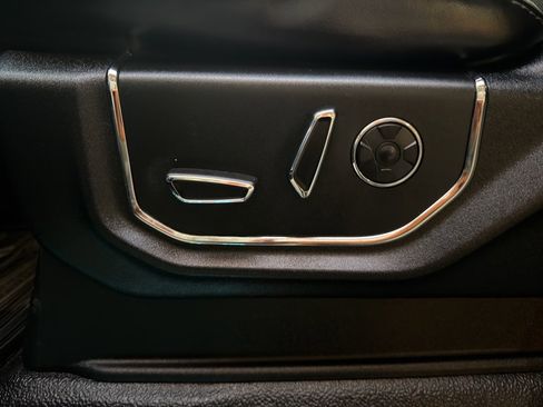 Used 2017 Ford F350 Platinum w/ Platinum Ultimate Package image 23