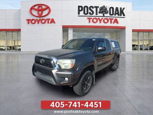 Used 2013 Toyota Tacoma PreRunner RWD image 1