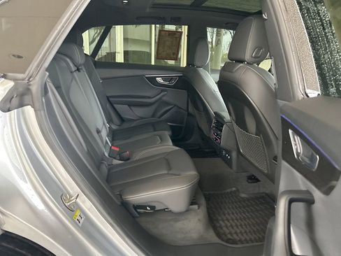 Used 2019 Audi Q8 Premium Plus image 25