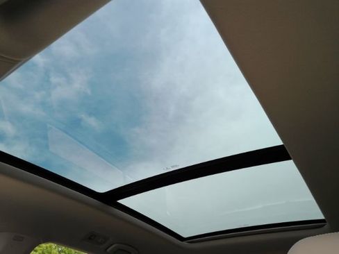 Used 2021 Volkswagen Atlas SE w/ Panoramic Sunroof Package FWD image 55