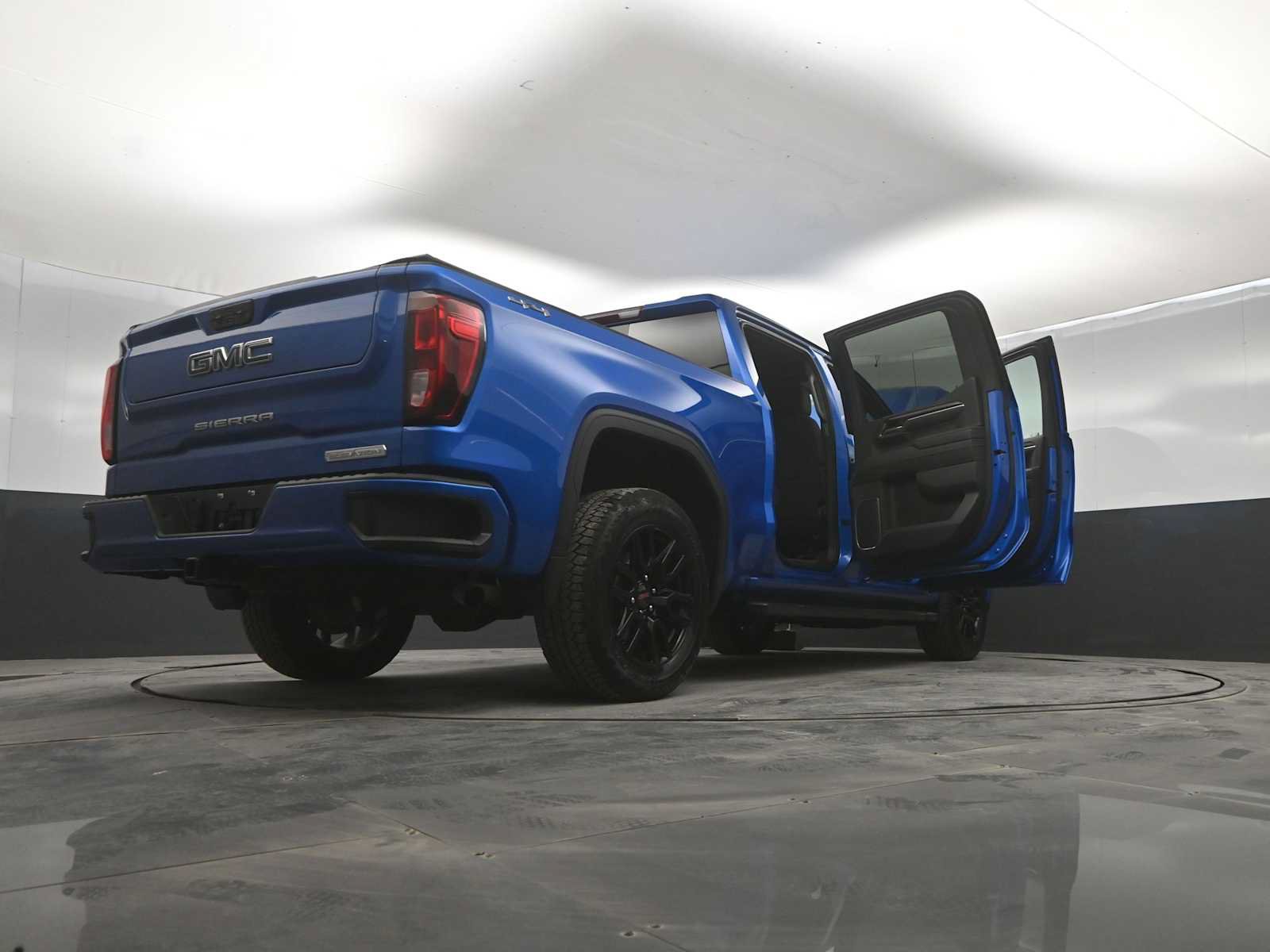 Used 2024 GMC Sierra 1500 Elevation w/ Preferred Package AWD/4WD image 47