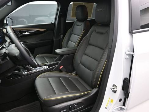 Used 2024 Chevrolet TrailBlazer ACTIV w/ Convenience Package FWD image 10