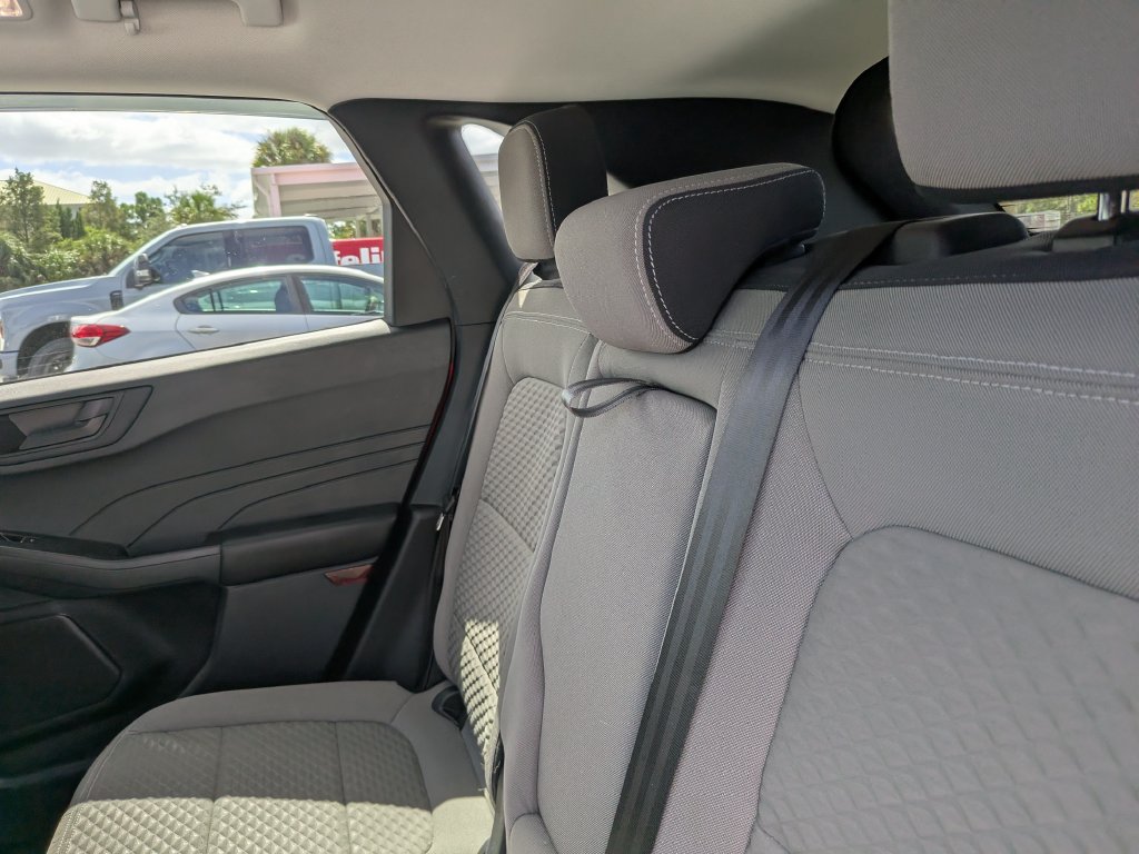 Certified 2022 Ford Escape SE w/ SE Sport Appearance Package FWD image 24