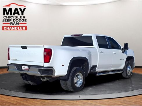 Used 2024 Chevrolet Silverado 3500 LT w/ Convenience Package image 19