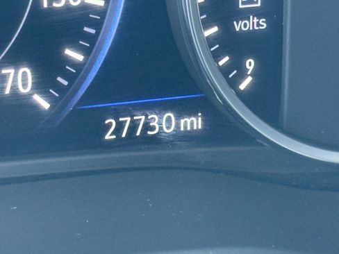 Used 2023 Buick Enclave Premium w/ Trailering Package, 5000 lbs. image 17