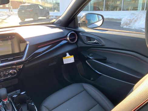 New 2026 Chevrolet Trax RS image 15