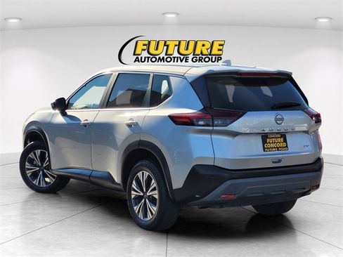 Used 2023 Nissan Rogue SV image 7