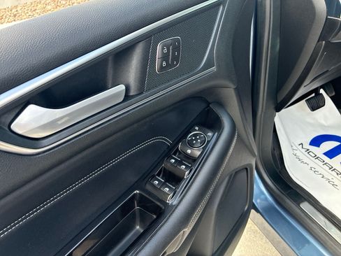 Used 2018 Ford Edge Titanium w/ Cold Weather Package FWD image 14