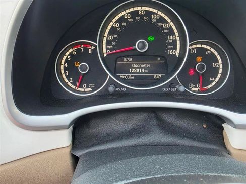 Used 2014 Volkswagen Beetle 2.5 FWD image 14