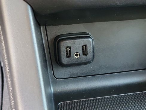 Used 2022 GMC Canyon Elevation w/ Trailering Package image 28