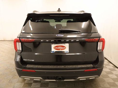 New 2025 Ford Explorer Active w/ Active Comfort Package image 5