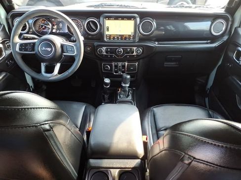 Used 2023 Jeep Wrangler Unlimited Sahara AWD/4WD image 25