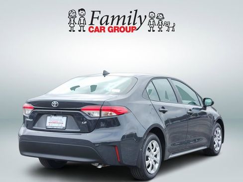 Used 2026 Toyota Corolla LE image 4