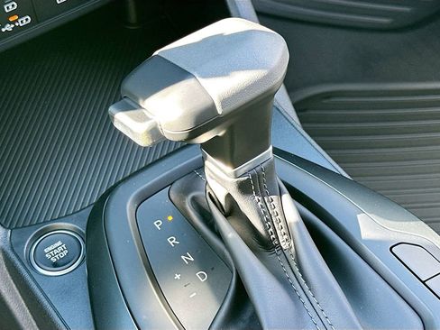 New 2025 Kia K4 LXS image 16