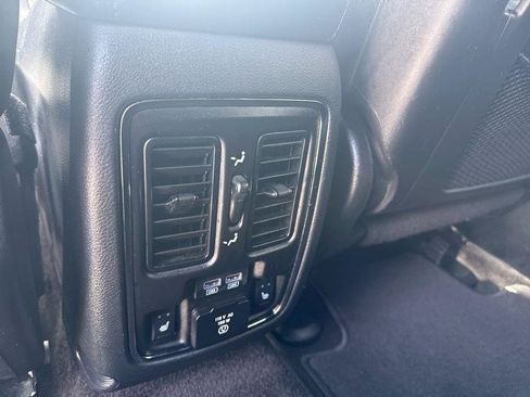 Used 2018 Jeep Grand Cherokee Limited RWD image 18