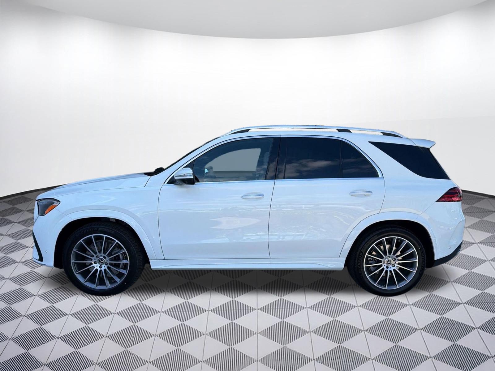 Used 2026 Mercedes-Benz GLE 350 4MATIC image 2