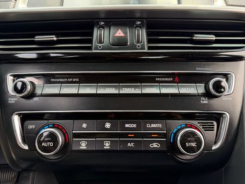 Used 2019 Kia Optima LX w/ LX Premium Package FWD image 24