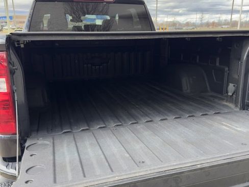 Used 2022 Chevrolet Silverado 1500 Custom Trail Boss image 14