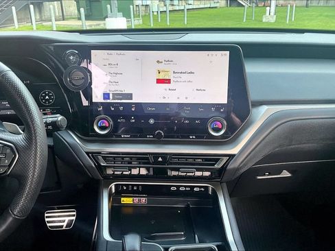 Used 2025 Lexus TX 500h AWD w/ Technology Package image 43