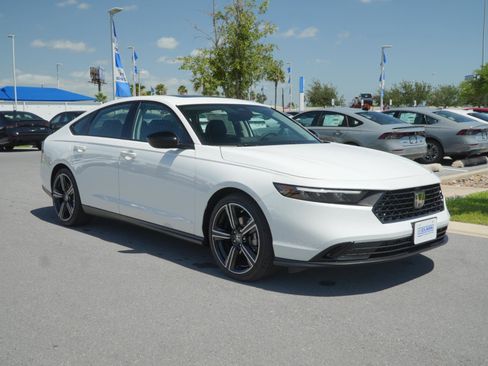 New 2026 Honda Accord SE image 3