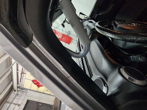 Used 2015 Jeep Wrangler Unlimited Sport w/ Connectivity Group image 31