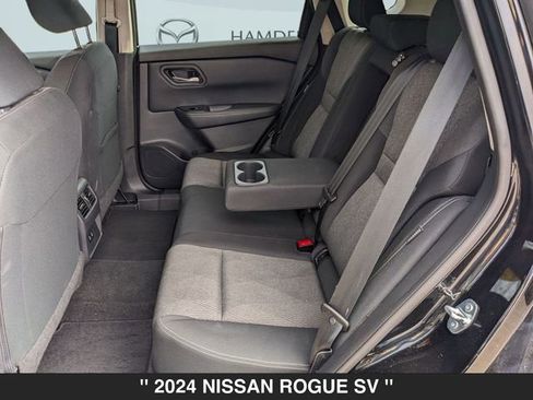Used 2024 Nissan Rogue SV image 9