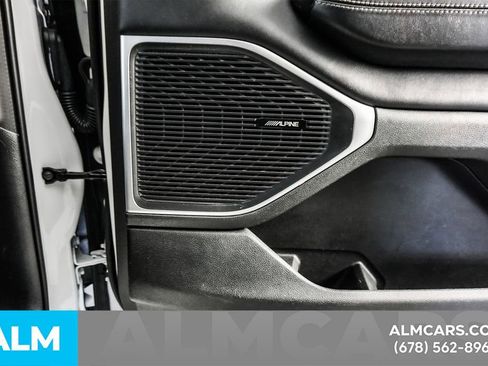 Used 2024 Jeep Wagoneer Series II w/ Flexible Seating Group image 44