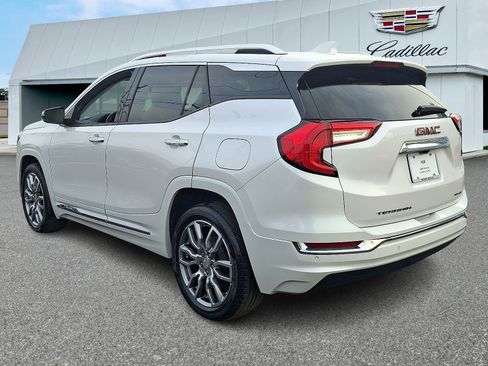 Used 2022 GMC Terrain Denali image 4
