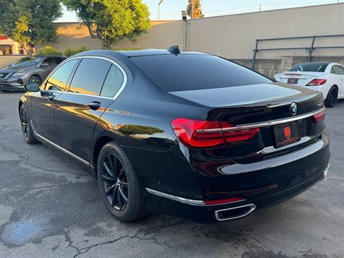 Used 2016 BMW 740i RWD image 10