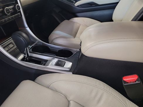 Used 2019 Subaru Ascent Limited w/ Popular Package #3 AWD/4WD image 26