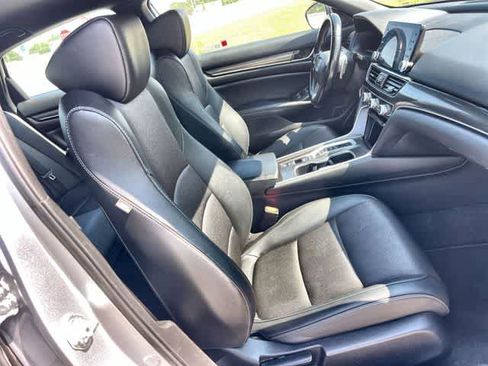 Used 2022 Honda Accord Sport image 12