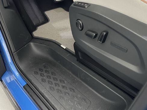 New 2025 Volkswagen ID. Buzz 1st Edition AWD/4WD image 6