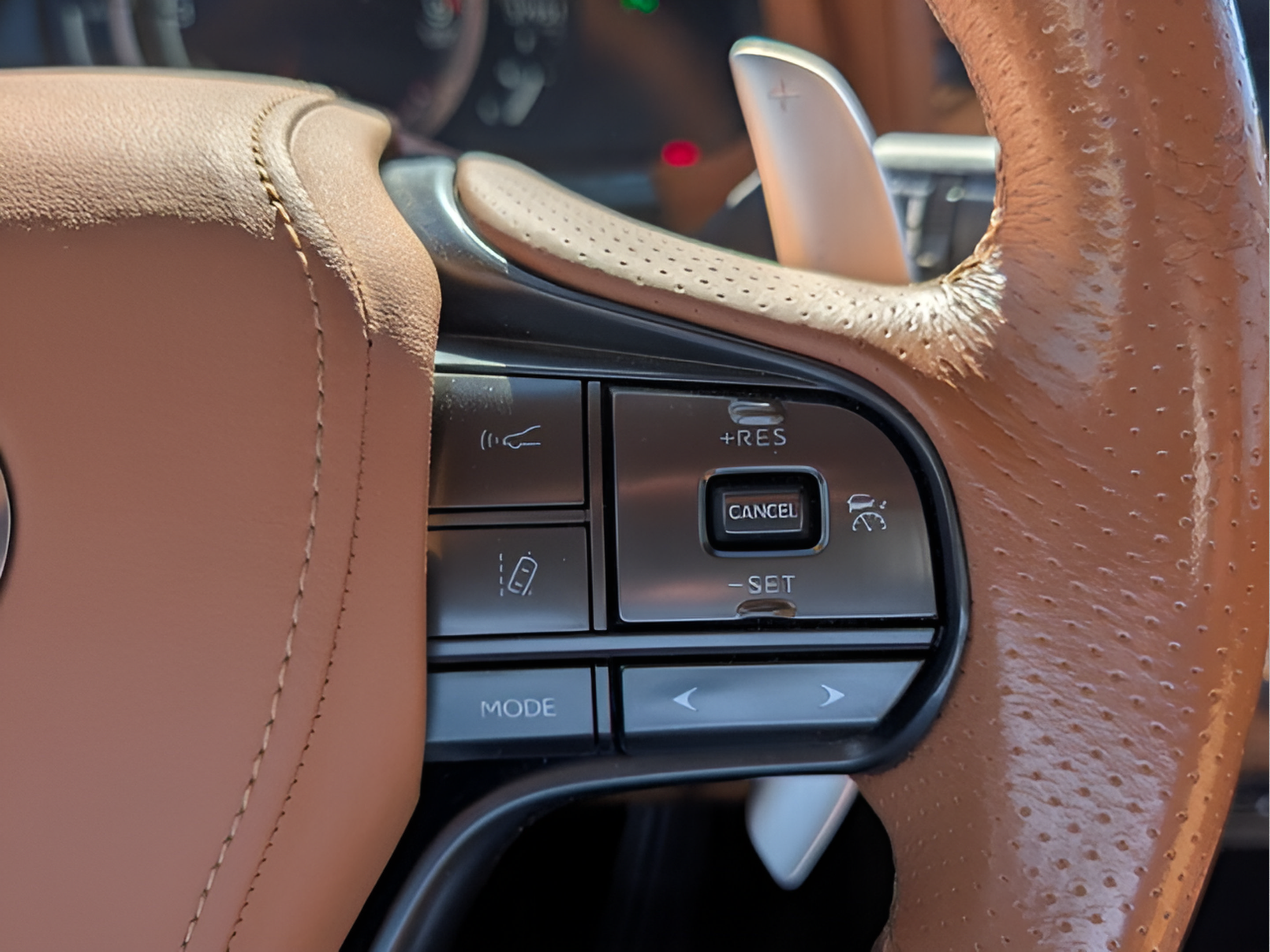 Used 2022 Lexus LC 500 Convertible w/ Touring Package RWD image 25