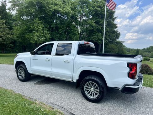 Used 2025 Chevrolet Colorado LT w/ Advanced Trailering Package RWD image 7