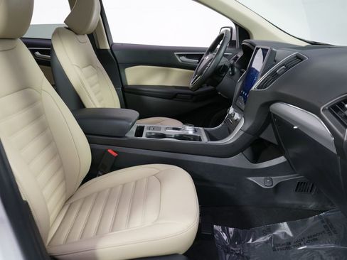 Used 2022 Ford Edge SEL w/ Convenience Package AWD/4WD image 16