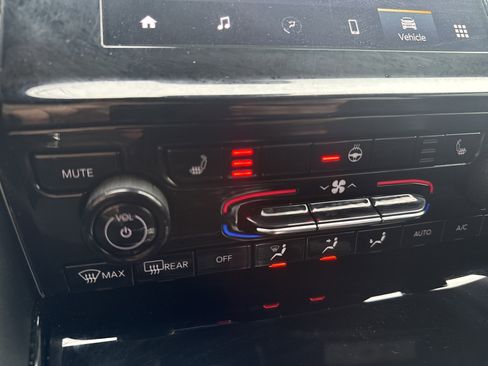 Used 2023 Jeep Grand Cherokee L Altitude image 28